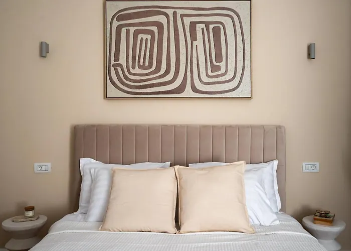 Apartamento Classic 3br Loft Overlooking Cismigiu Gardens, Two Bathrooms, Balconies