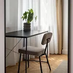 Classic 3br Loft Overlooking Cismigiu Gardens, Two Bathrooms, Balconies * Бухарест