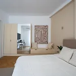 アパート Classic 3br Loft Overlooking Cismigiu Gardens, Two Bathrooms, Balconies