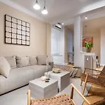 アパート Classic 3br Loft Overlooking Cismigiu Gardens, Two Bathrooms, Balconies *