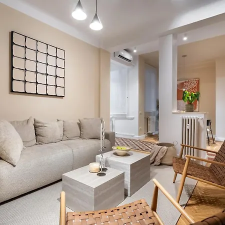 公寓 Classic 3br Loft Overlooking Cismigiu Gardens, Two Bathrooms, Balconies 布加勒斯特