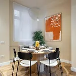 Classic 3br Loft Overlooking Cismigiu Gardens, Two Bathrooms, Balconies Lejlighed Bukarest