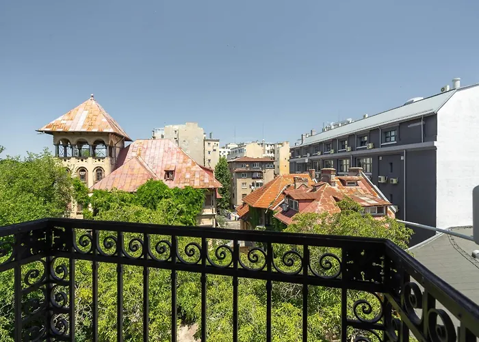 公寓 Classic 3br Loft Overlooking Cismigiu Gardens, Two Bathrooms, Balconies